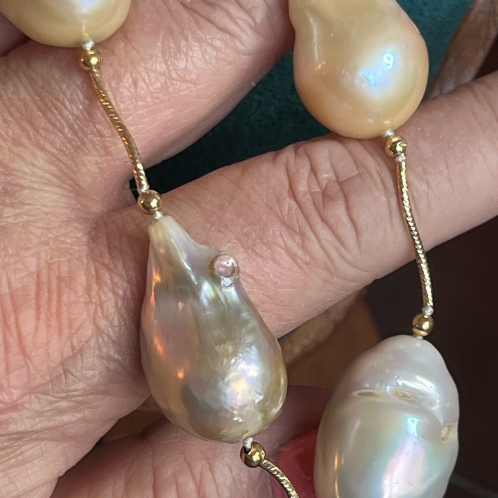 Baroque Pearl Necklace w/ Gold Cord Accents - Cream/Gold by Edwin Pearl VINTAGE - Picture 5 of 9